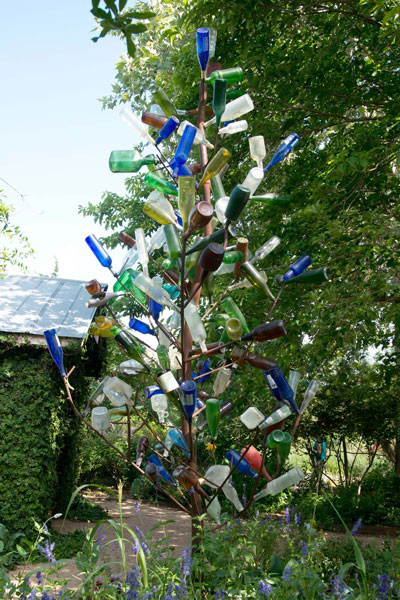 Photo: I saw this granddaddy bottle tree at Mike Shoup’s Antique Rose Emporium in Independence (near Brenham), and it was love at first sight.