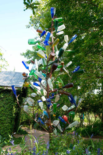 Bottle Trees Across Texas - Neil Sperry's GARDENS